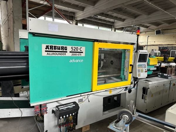 Arburg 520C 2000-675 / Maszyna hybrydowa 