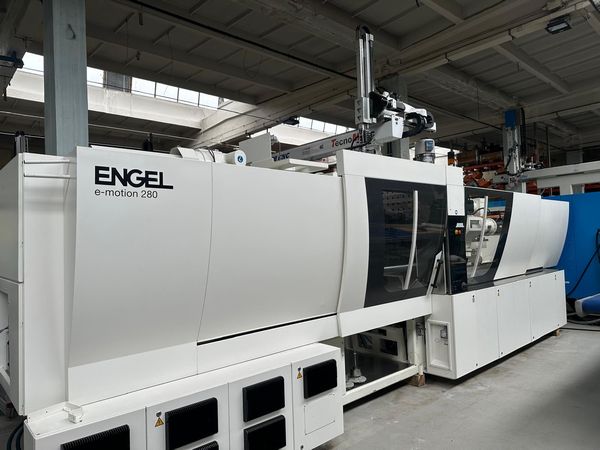 Engel e-Motion 740/280 T WP z robotem TecnoMatic / Maszyna elektryczna / Godziny pracy: ca. 9000 h w trybie automatycznym Engel e-Motion 740/280 T WP z robotem TecnoMatic / Maszyna elektryczna / Godziny pracy: ca. 9000 h w trybie automatycznym