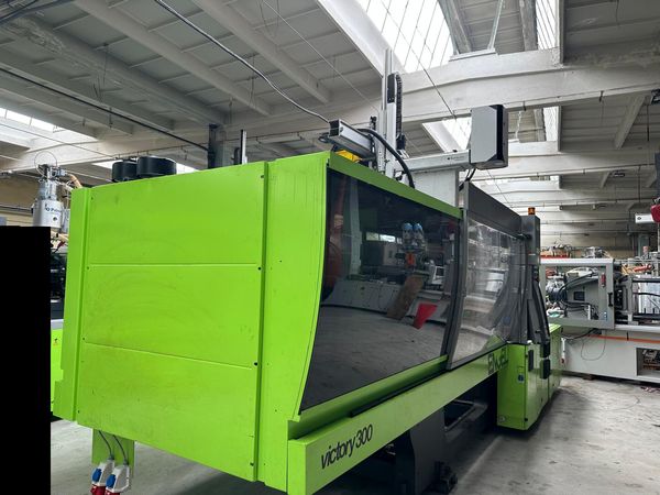 Engel Victory 1350/300 Tech Ecodrive z robotem Sepro Industrial Robot SDR 22S / Maszyna hybrydowa / Godziny pracy: ca. 18.000 h w trybie automatycznym
