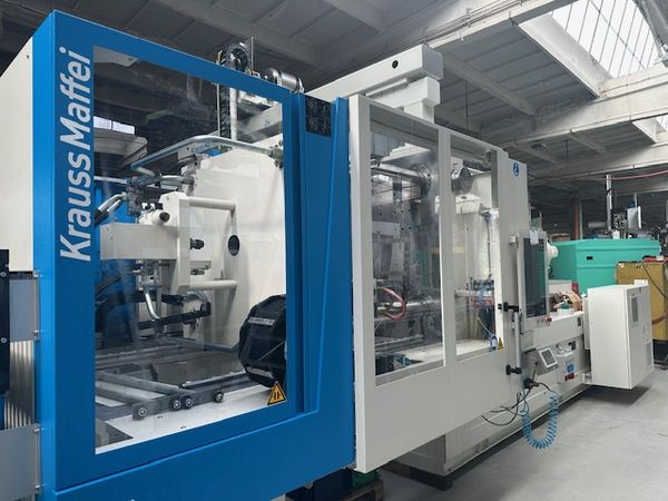 Krauss Maffei KM 420-2000 CX Blue Power z robotem Krauss Maffei LRX 250 / Godziny pracy: ca. h w trybie automatycznym