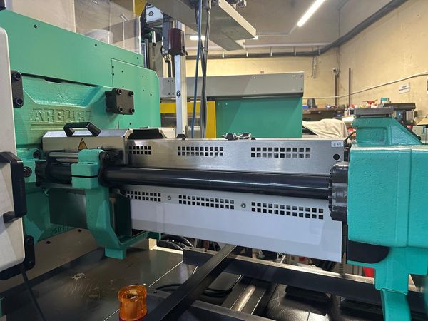 Arburg-470S-wtryskarka-używana-Szczeppol-Łódź-Polska