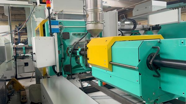 Arburg-520H-wtryskarka-używana-Szczeppol-Łódź-Polska