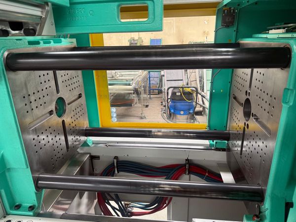 Arburg-520H-wtryskarka-używana-Szczeppol-Łódź-Polska