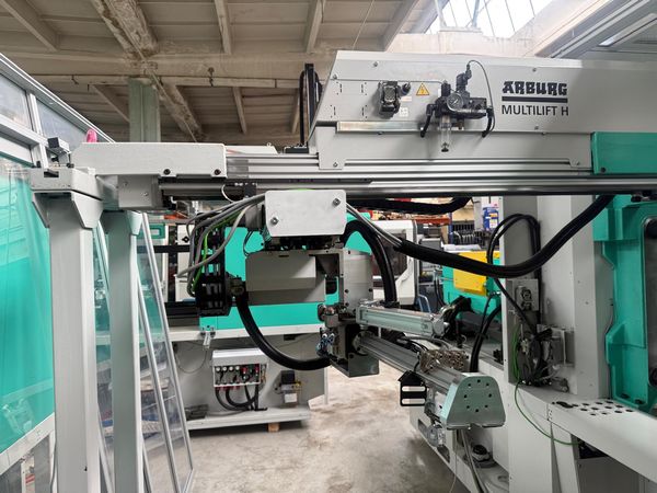 Arburg-520H-wtryskarka-używana-Szczeppol-Łódź-Polska