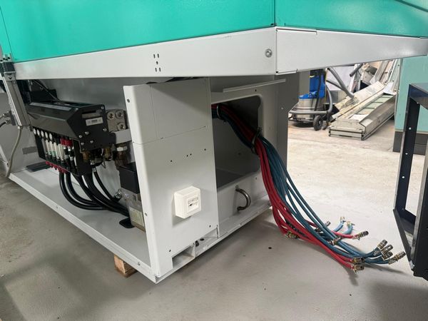 Arburg-520H-wtryskarka-używana-Szczeppol-Łódź-Polska