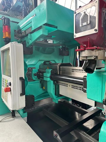 Arburg-520S-wtryskarka-używana-Szczeppol-Łódź-Polska