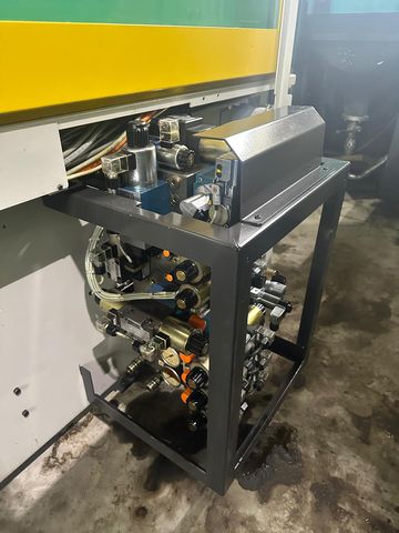 Arburg-570C-wtryskarka-używana-Szczeppol-Łódź-Polska