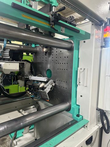 Arburg-570C-wtryskarka-używana-Szczeppol-Łódź-Polska