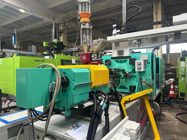 Arburg-570H-wtryskarka-używana-Szczeppol-Łódź-Polska