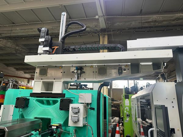 Arburg-570H-wtryskarka-używana-Szczeppol-Łódź-Polska