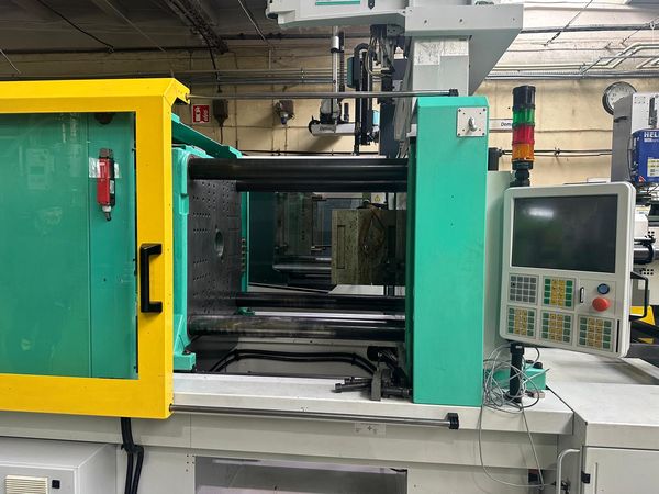 Arburg-570H-wtryskarka-używana-Szczeppol-Łódź-Polska