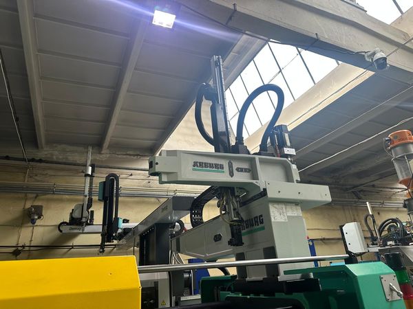 Arburg-570H-wtryskarka-używana-Szczeppol-Łódź-Polska