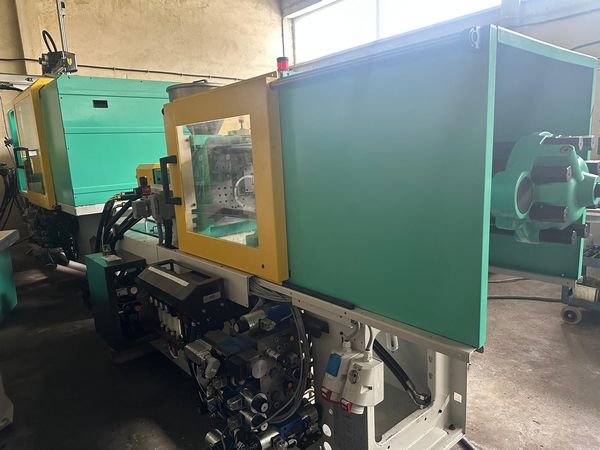 Arburg-270C-wtryskarka-używana-Szczeppol-Łódź-Polska
