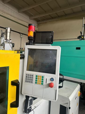 Arburg-270C-wtryskarka-używana-Szczeppol-Łódź-Polska