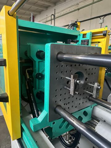 Arburg-270C-wtryskarka-używana-Szczeppol-Łódź-Polska