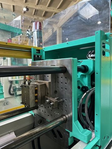 Arburg-270C-wtryskarka-używana-Szczeppol-Łódź-Polska