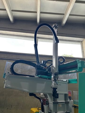 Arburg-270C-wtryskarka-używana-Szczeppol-Łódź-Polska