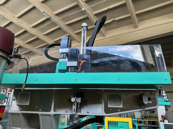 Arburg-270C-wtryskarka-używana-Szczeppol-Łódź-Polska