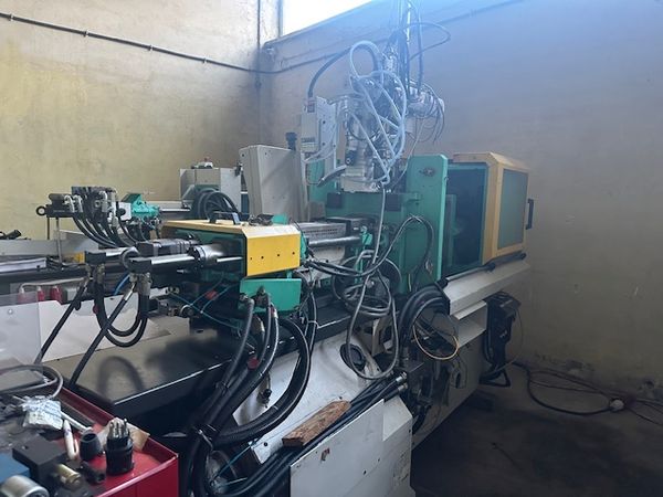 Arburg-270S-wtryskarka-używana-Szczeppol-Łódź-Polska