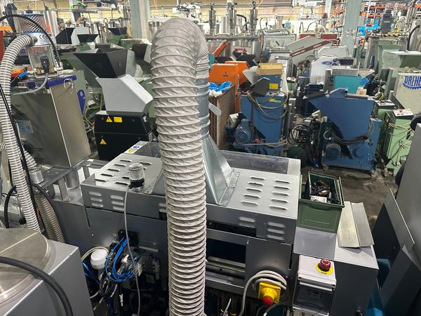 Boy-wtryskarka-używana-Szczeppol-Łódź-Polska