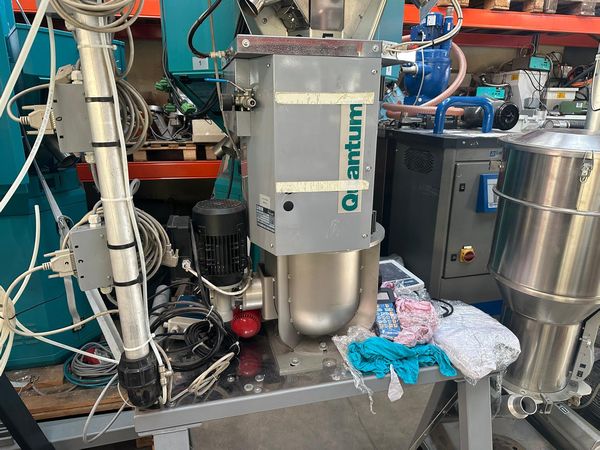 Piovan-dozownik-barwnika-Szczeppol-Łódź-Polska