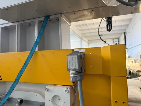 Engel-E-max-wtryskarka-używana-Szczeppol-Łódź-Polska