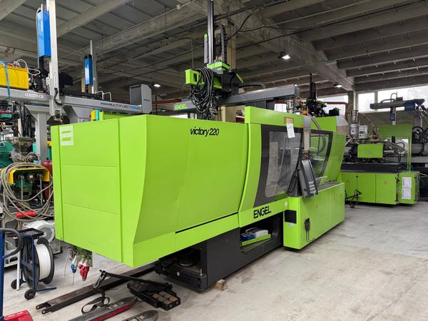 Engel-wtryskarka-używana-Szczeppol-Łódź-Polska