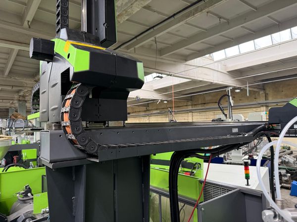 Engel-wtryskarka-używana-Szczeppol-Łódź-Polska