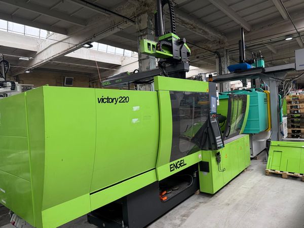 Engel-wtryskarka-używana-Szczeppol-Łódź-Polska