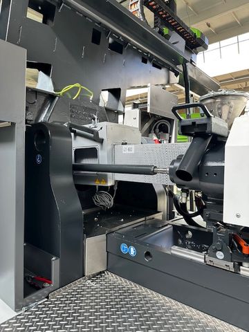 Engel-wtryskarka-używana-Szczeppol-Łódź-Polska