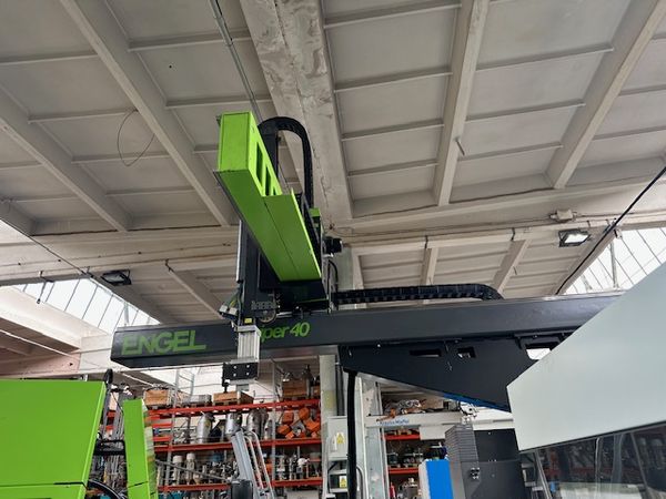 Engel-wtryskarka-używana-Szczeppol-Łódź-Polska