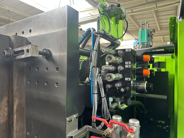 Engel-wtryskarka-używana-Szczeppol-Łódź-Polska