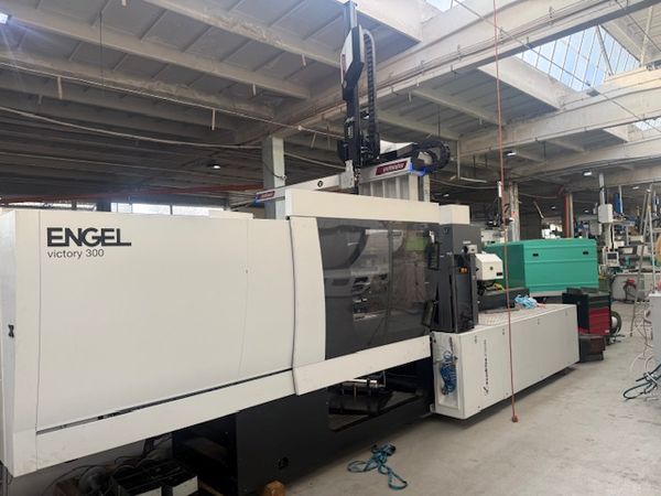 Engel-wtryskarka-używana-Szczeppol-Łódź-Polska