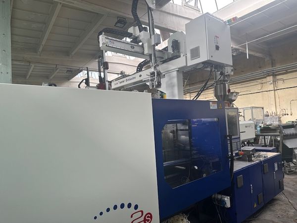 Haitian-wtryskarka-używana-Szczeppol-Łódź-Polska