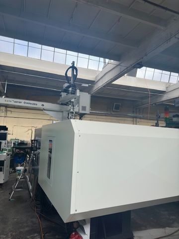 Haitian-wtryskarka-używana-Szczeppol-Łódź-Polska