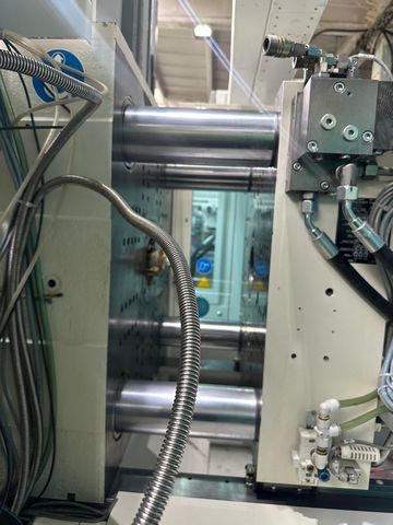 Krauss-Maffei-wtryskarka-używana-Szczeppol-Łódź-Polska