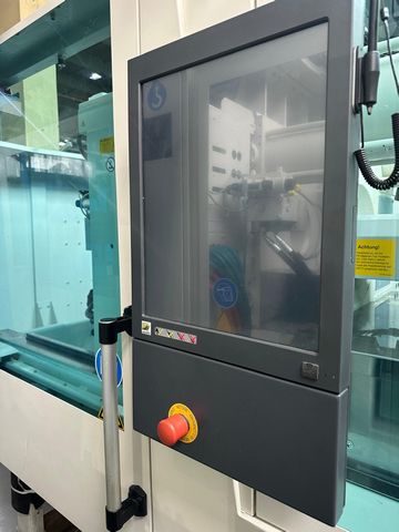 Krauss-Maffei-wtryskarka-używana-Szczeppol-Łódź-Polska