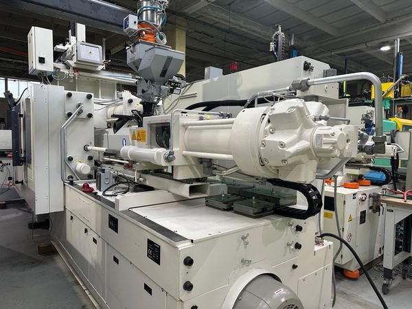 Krauss-Maffei-wtryskarka-używana-Szczeppol-Łódź-Polska