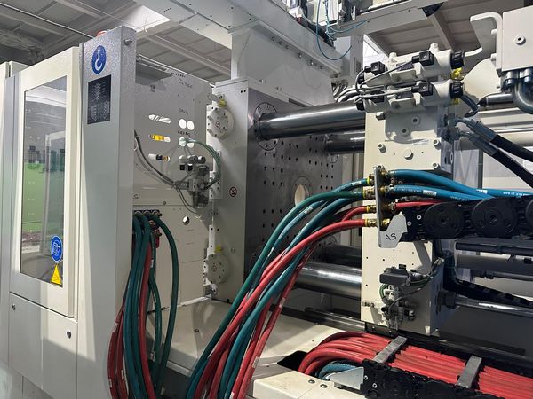 Krauss-Maffei-wtryskarka-używana-Szczeppol-Łódź-Polska