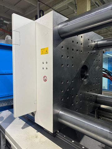 Krauss-Maffei-wtryskarka-używana-Szczeppol-Łódź-Polska