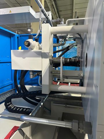 Krauss-Maffei-wtryskarka-używana-Szczeppol-Łódź-Polska