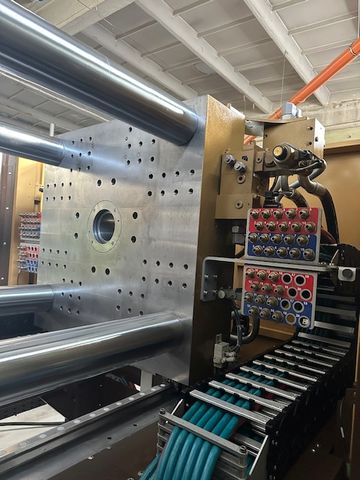 Krauss-Maffei-wtryskarka-używana-Szczeppol-Łódź-Polska