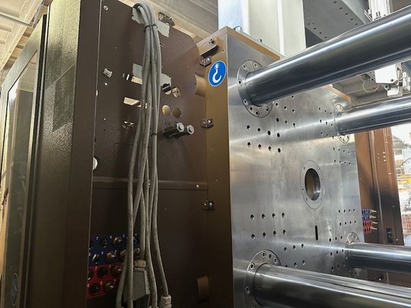 Krauss-Maffei-wtryskarka-używana-Szczeppol-Łódź-Polska