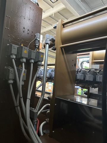 Krauss-Maffei-wtryskarka-używana-Szczeppol-Łódź-Polska