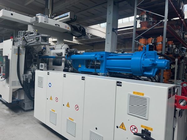 Krauss-Maffei-wtryskarka-używana-Szczeppol-Łódź-Polska