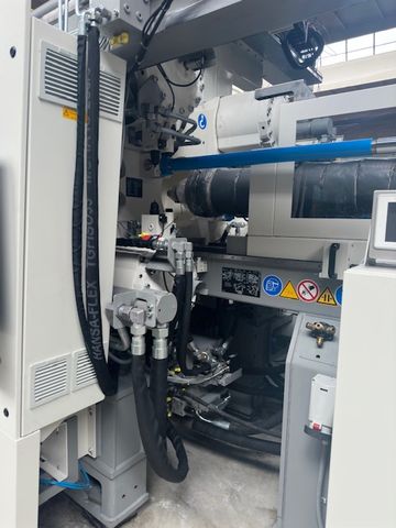 Krauss-Maffei-wtryskarka-używana-Szczeppol-Łódź-Polska