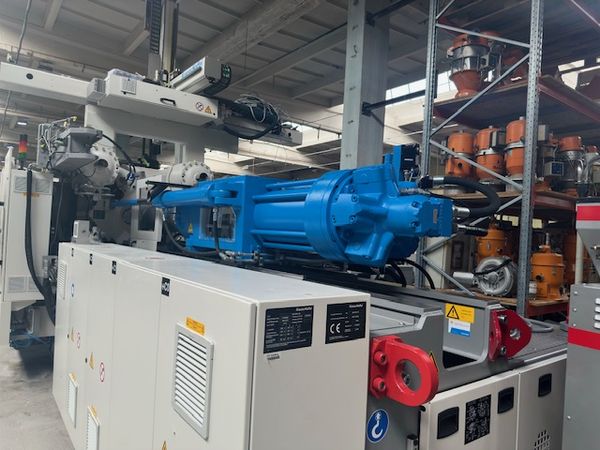 Krauss-Maffei-wtryskarka-używana-Szczeppol-Łódź-Polska