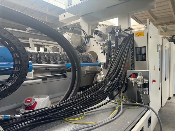 Krauss-Maffei-wtryskarka-używana-Szczeppol-Łódź-Polska