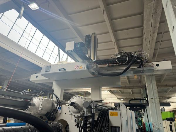 Krauss-Maffei-wtryskarka-używana-Szczeppol-Łódź-Polska