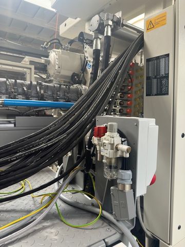 Krauss-Maffei-wtryskarka-używana-Szczeppol-Łódź-Polska